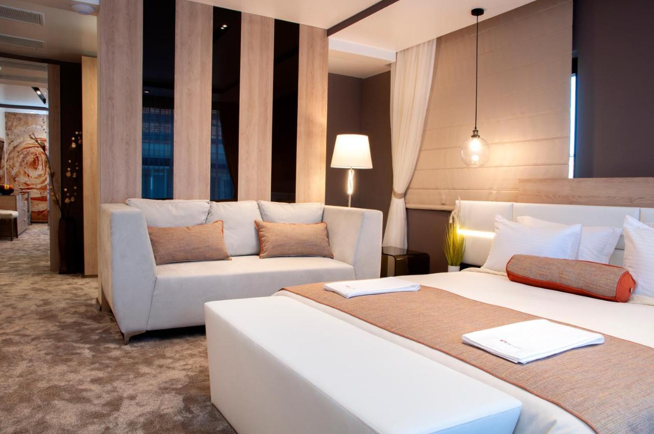 Hotel Business Club Schumen Exterior foto